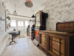 Photo 18- click for photo gallery